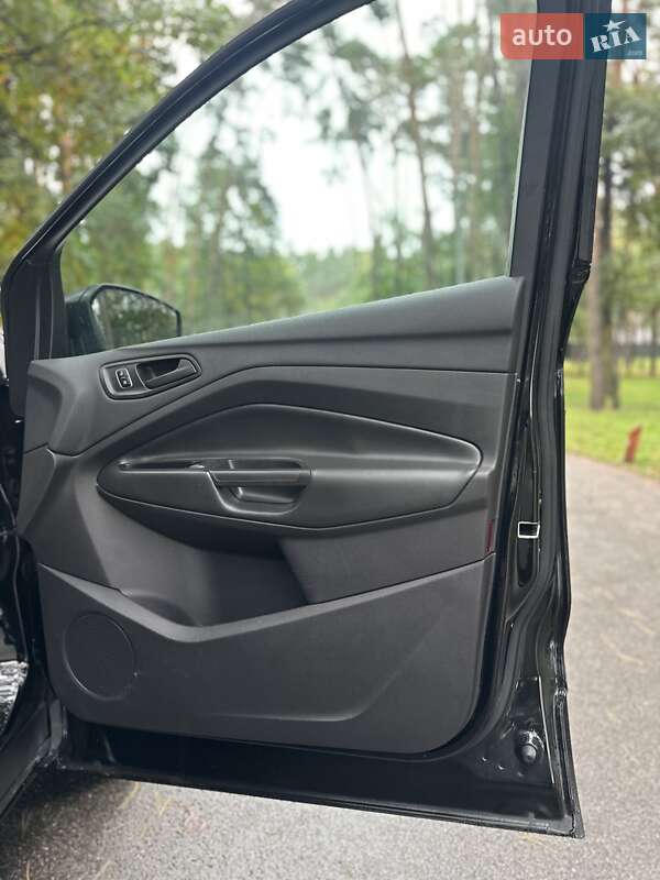 Позашляховик / Кросовер Ford Escape 2017 в Києві фото 17 Позашляховик / Кросовер Ford Escape 2017 в Києві