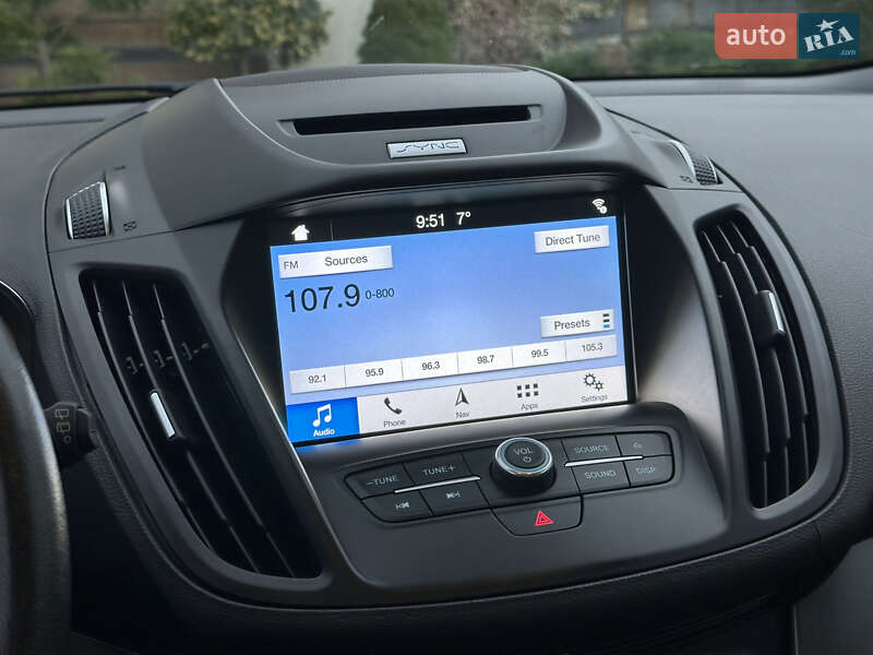 Позашляховик / Кросовер Ford Escape 2017 в Стрию