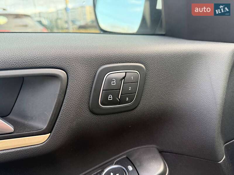 Позашляховик / Кросовер Ford Escape 2022 в Києві фото 16 Позашляховик / Кросовер Ford Escape 2022 в Києві