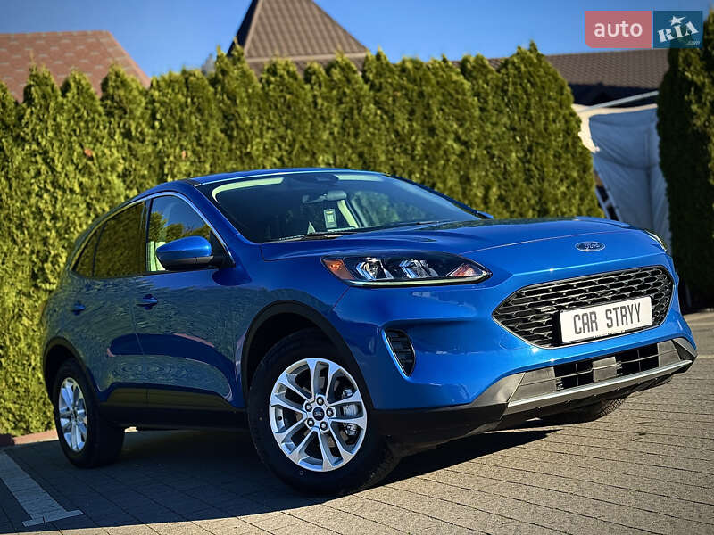 Позашляховик / Кросовер Ford Escape 2019 в Стрию