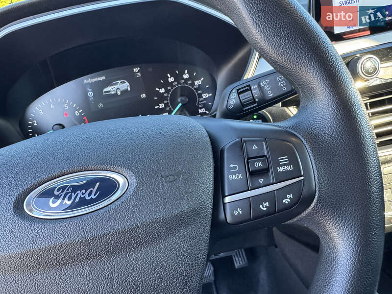 Позашляховик / Кросовер Ford Escape 2019 в Стрию