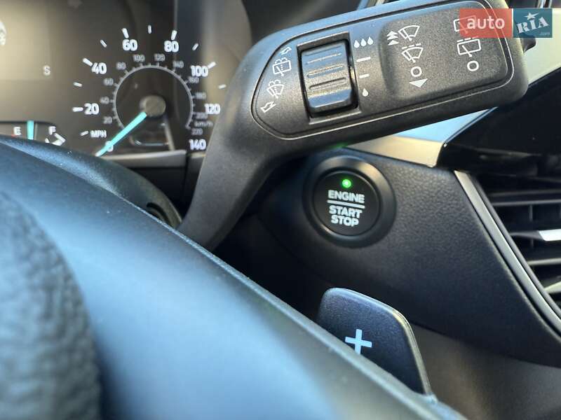 Внедорожник / Кроссовер Ford Escape 2019 в Ивано-Франковске