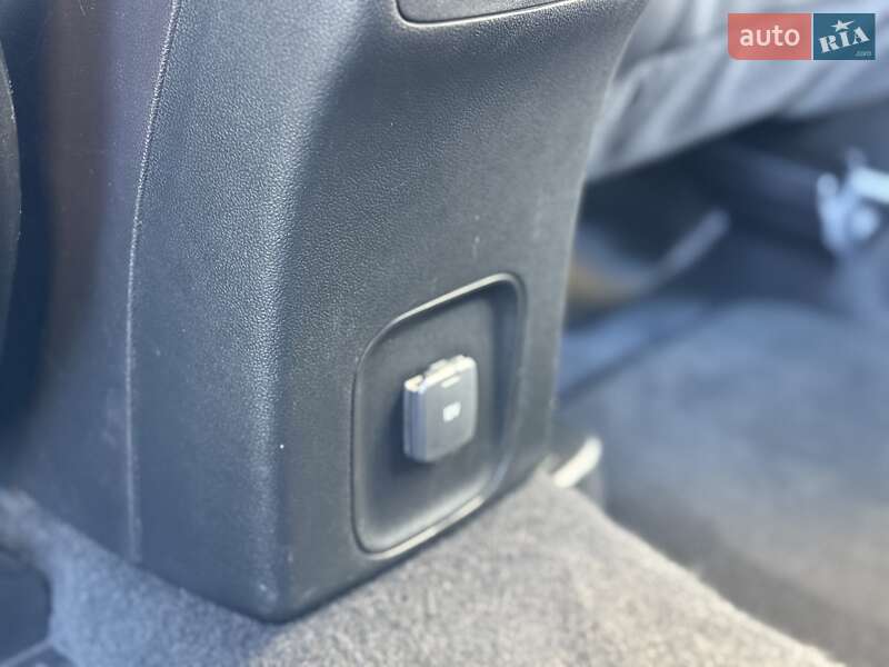 Внедорожник / Кроссовер Ford Escape 2019 в Ивано-Франковске