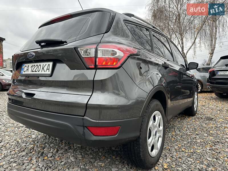 Позашляховик / Кросовер Ford Escape 2017 в Смілі