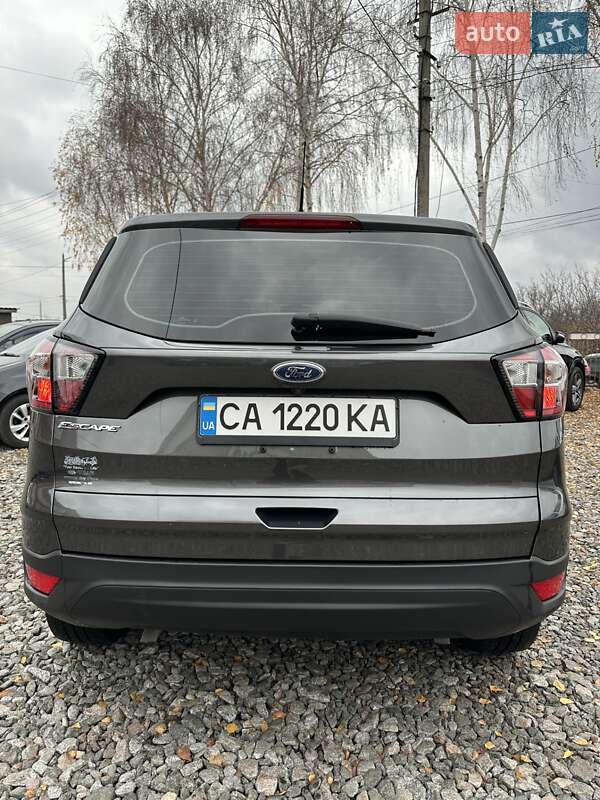 Позашляховик / Кросовер Ford Escape 2017 в Смілі