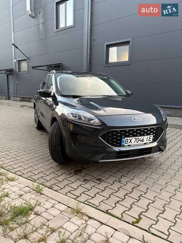 Позашляховик / Кросовер Ford Escape 2022 в Шепетівці