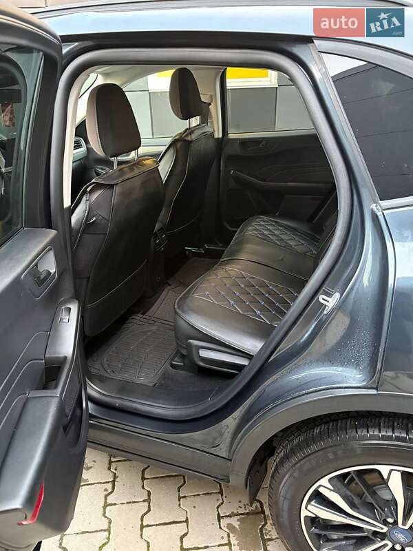 Позашляховик / Кросовер Ford Escape 2022 в Шепетівці