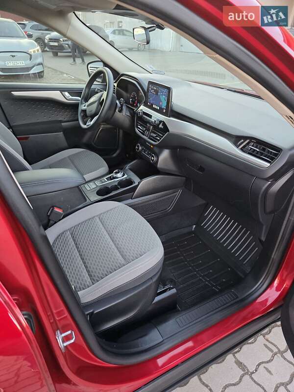 Позашляховик / Кросовер Ford Escape 2020 в Коломиї