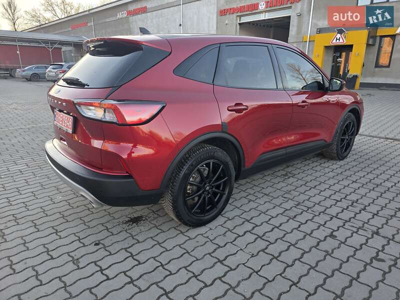 Позашляховик / Кросовер Ford Escape 2020 в Коломиї