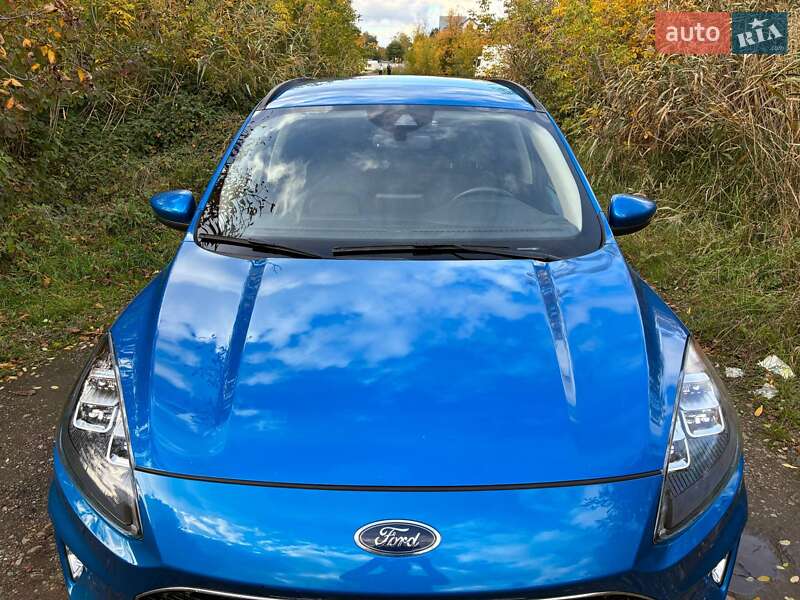 Внедорожник / Кроссовер Ford Escape 2019 в Ивано-Франковске