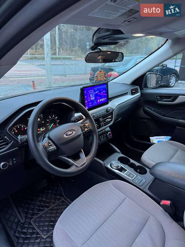 Позашляховик / Кросовер Ford Escape 2021 в Тернополі фото 14 Позашляховик / Кросовер Ford Escape 2021 в Тернополі