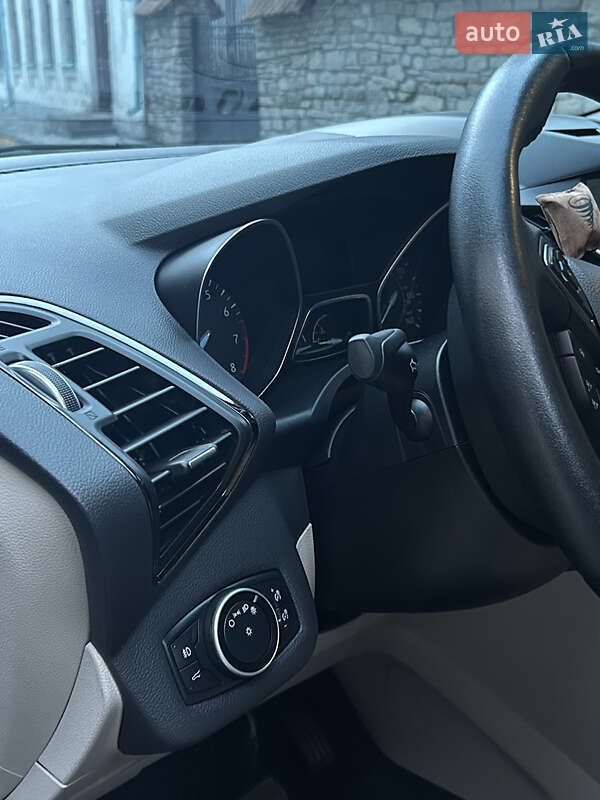 Позашляховик / Кросовер Ford Escape 2016 в Кам'янець-Подільському фото 21 Позашляховик / Кросовер Ford Escape 2016 в Кам'янець-Подільському