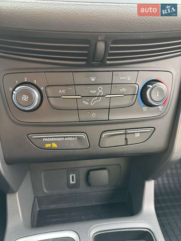 Внедорожник / Кроссовер Ford Escape 2017 в Сумах фото 26 Внедорожник / Кроссовер Ford Escape 2017 в Сумах