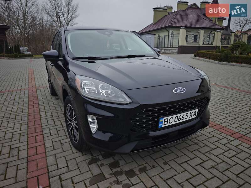 Внедорожник / Кроссовер Ford Escape 2021 в Золочеве
