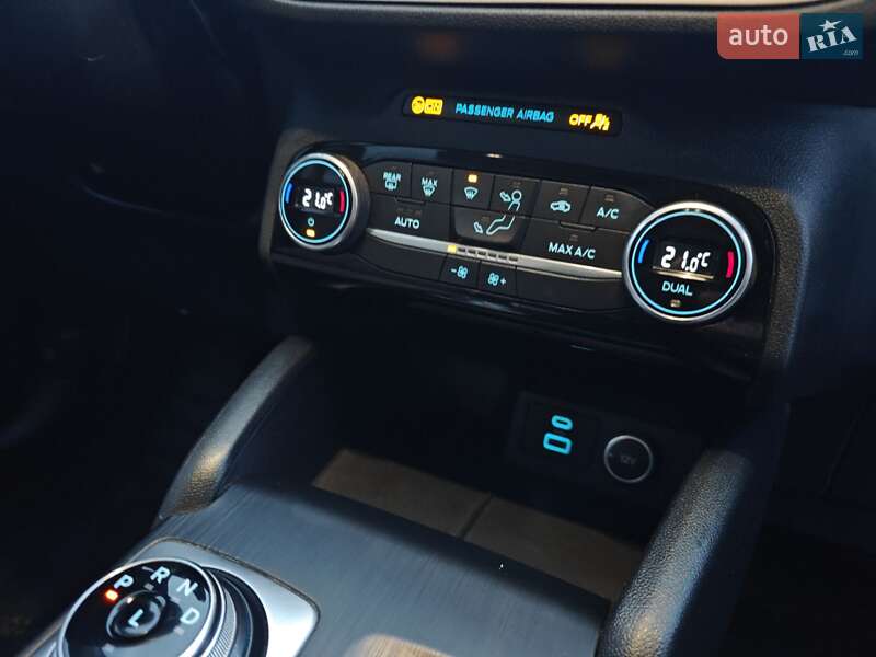 Внедорожник / Кроссовер Ford Escape 2021 в Золочеве