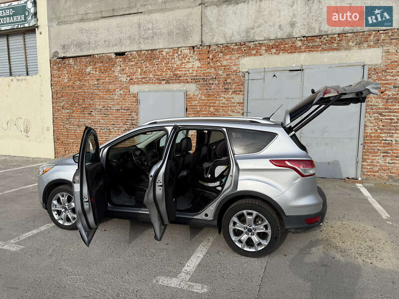 Внедорожник / Кроссовер Ford Escape 2013 в Тернополе