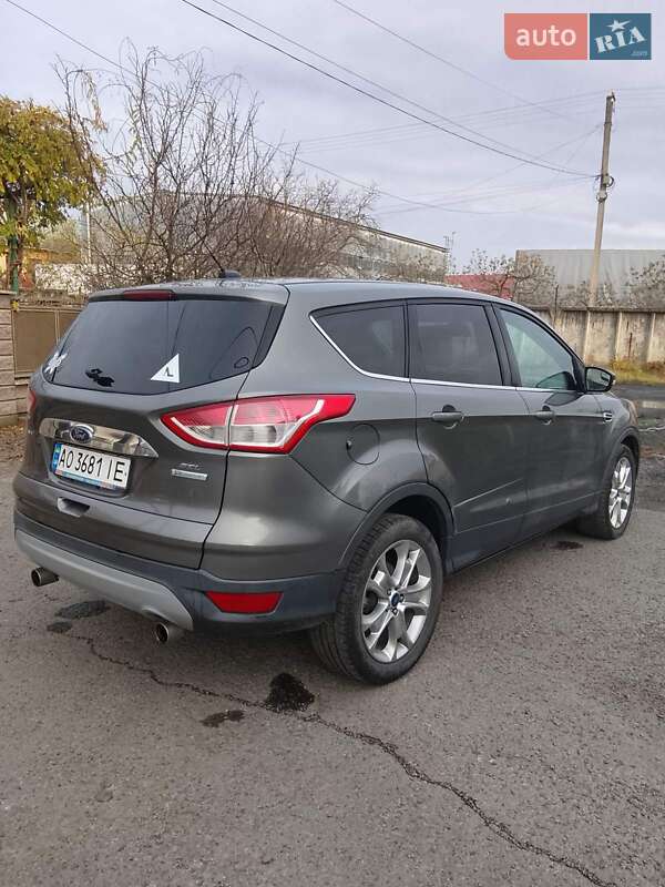 Внедорожник / Кроссовер Ford Escape 2013 в Иршаве