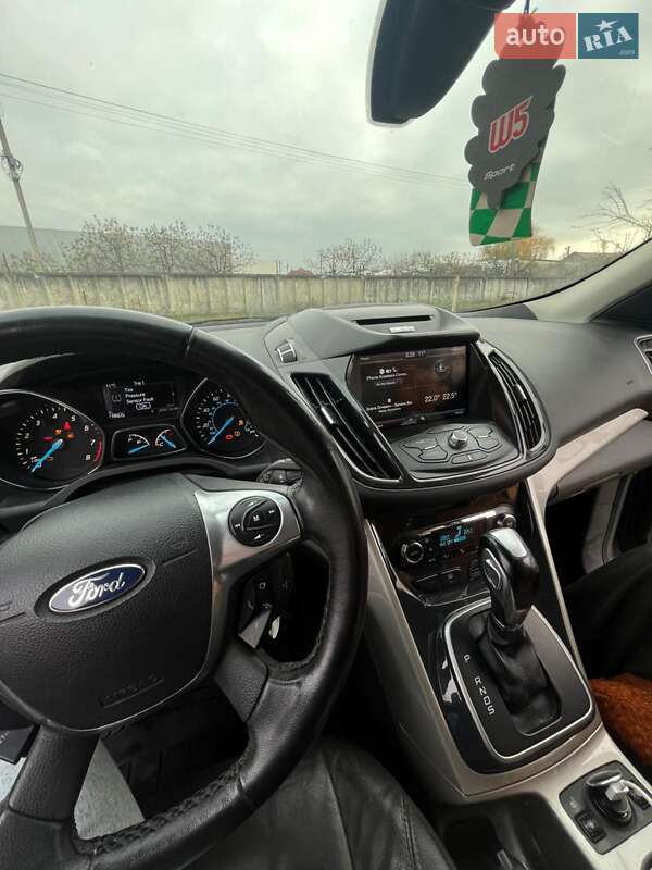 Внедорожник / Кроссовер Ford Escape 2013 в Иршаве