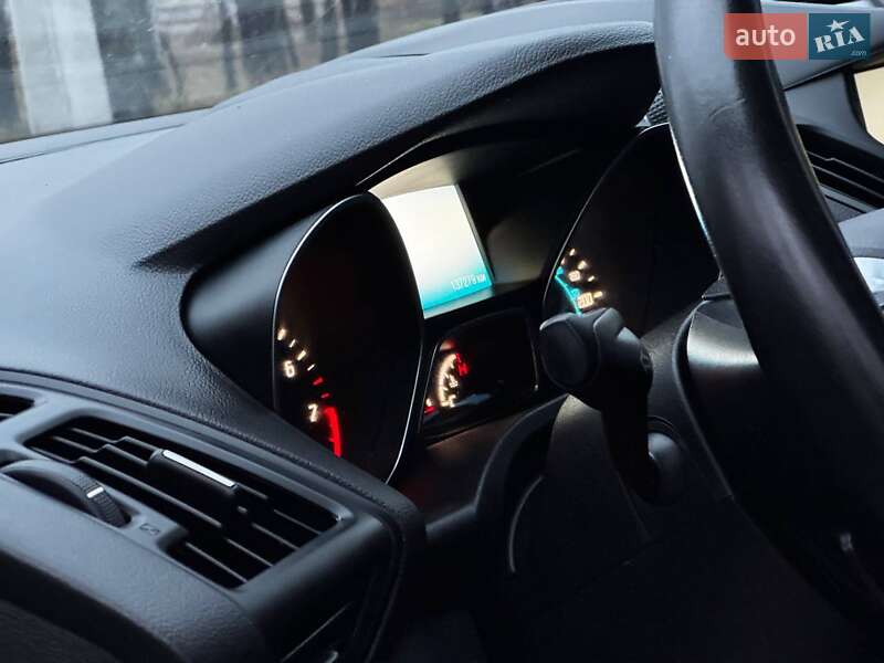 Внедорожник / Кроссовер Ford Escape 2014 в Ахтырке фото 29 Внедорожник / Кроссовер Ford Escape 2014 в Ахтырке