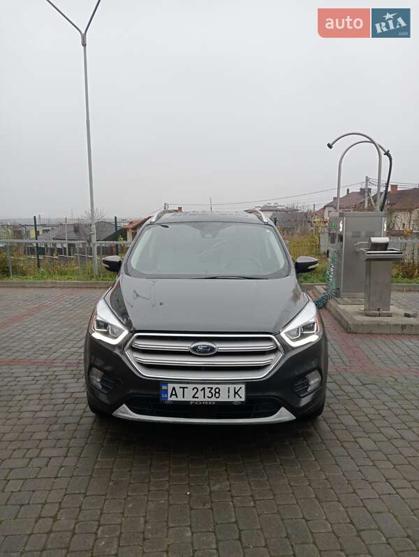 Позашляховик / Кросовер Ford Escape 2019 в Івано-Франківську