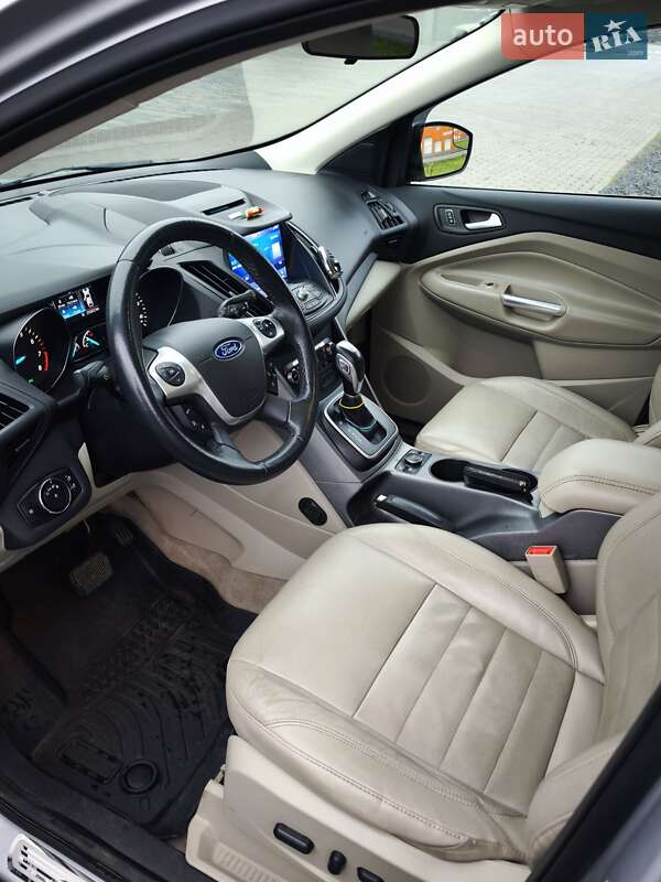 Внедорожник / Кроссовер Ford Escape 2013 в Луцке