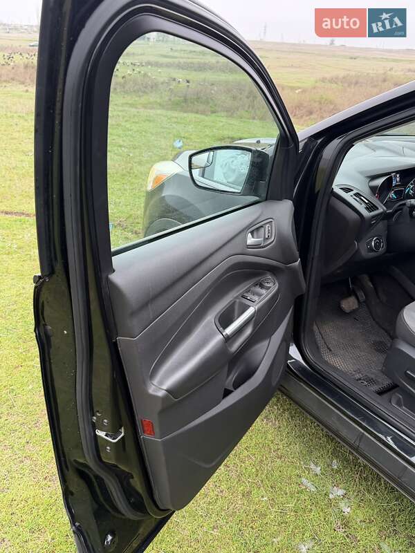 Внедорожник / Кроссовер Ford Escape 2014 в Очакове