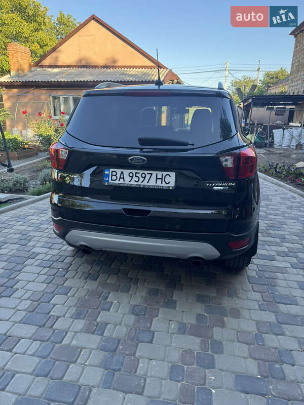 Позашляховик / Кросовер Ford Escape 2018 в Кропивницькому