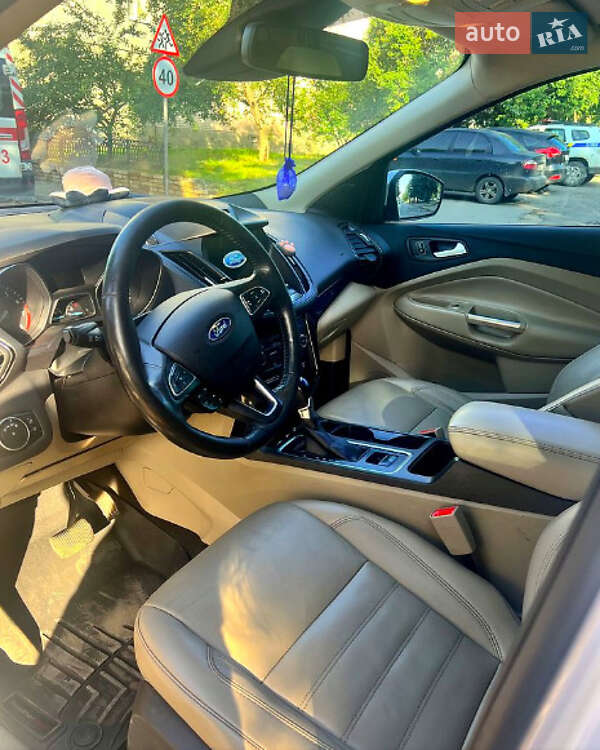 Позашляховик / Кросовер Ford Escape 2016 в Вінниці