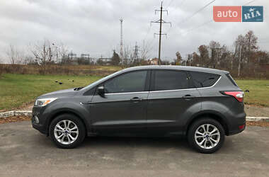 Позашляховик / Кросовер Ford Escape 2016 в Рівному