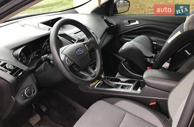 Позашляховик / Кросовер Ford Escape 2016 в Рівному