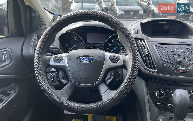 Внедорожник / Кроссовер Ford Escape 2014 в Стрые