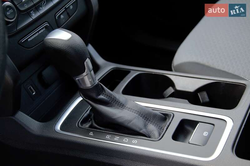 Позашляховик / Кросовер Ford Escape 2017 в Житомирі