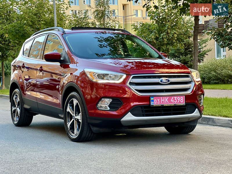 Внедорожник / Кроссовер Ford Escape 2018 в Киеве