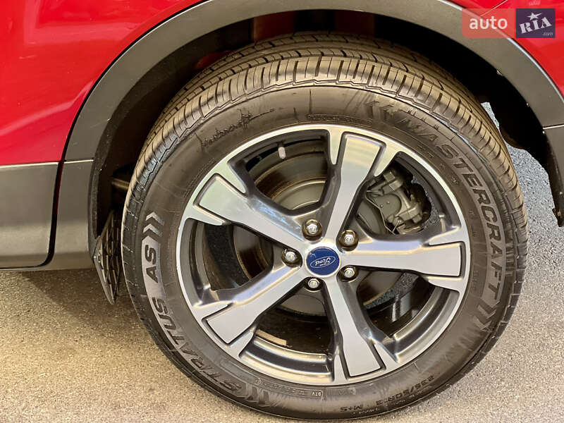 Внедорожник / Кроссовер Ford Escape 2018 в Киеве