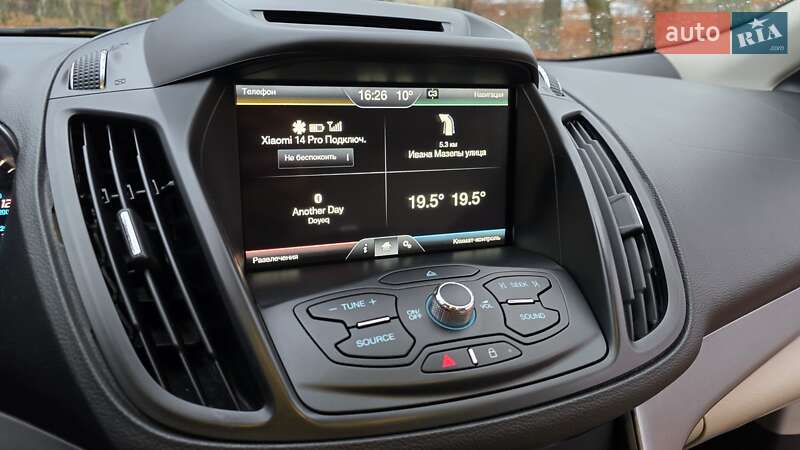 Внедорожник / Кроссовер Ford Escape 2015 в Львове