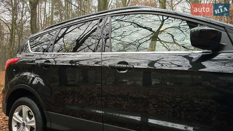 Внедорожник / Кроссовер Ford Escape 2015 в Львове