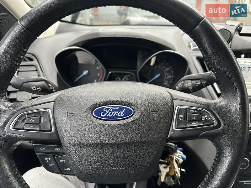 Внедорожник / Кроссовер Ford Escape 2018 в Житомире