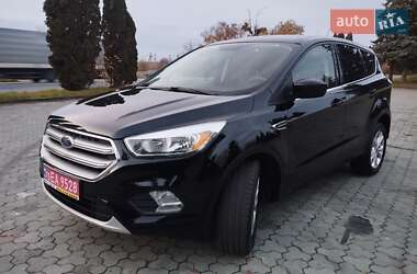 Позашляховик / Кросовер Ford Escape 2017 в Дубні