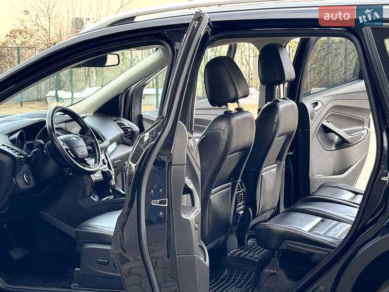 Внедорожник / Кроссовер Ford Escape 2017 в Житомире