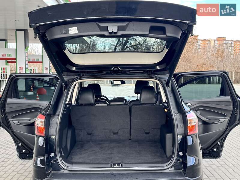 Внедорожник / Кроссовер Ford Escape 2017 в Житомире