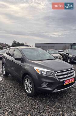 Внедорожник / Кроссовер Ford Escape 2017 в Львове