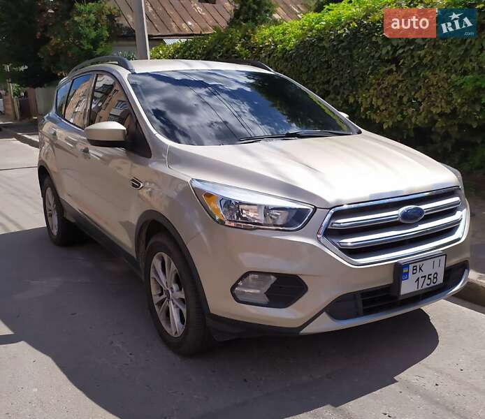 Внедорожник / Кроссовер Ford Escape 2017 в Ровно фото Внедорожник / Кроссовер Ford Escape 2017 в Ровно