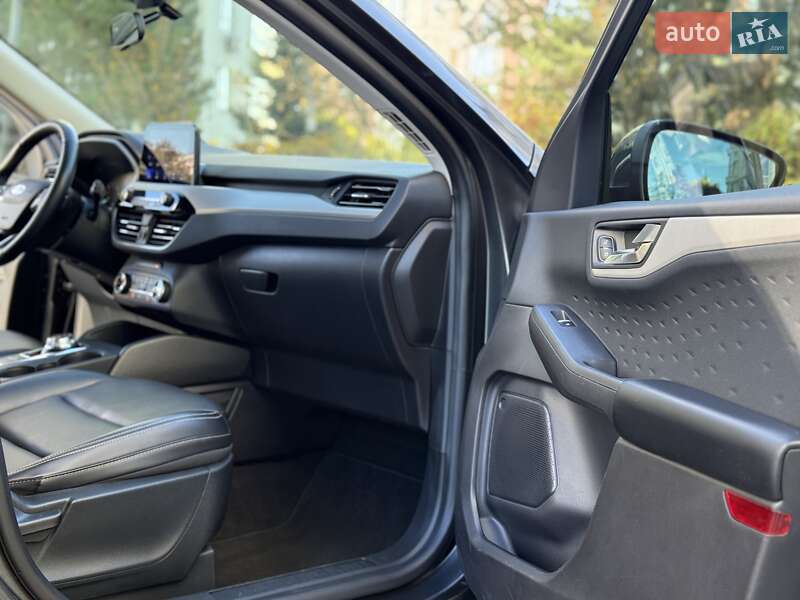 Внедорожник / Кроссовер Ford Escape 2019 в Ивано-Франковске фото 45 Внедорожник / Кроссовер Ford Escape 2019 в Ивано-Франковске