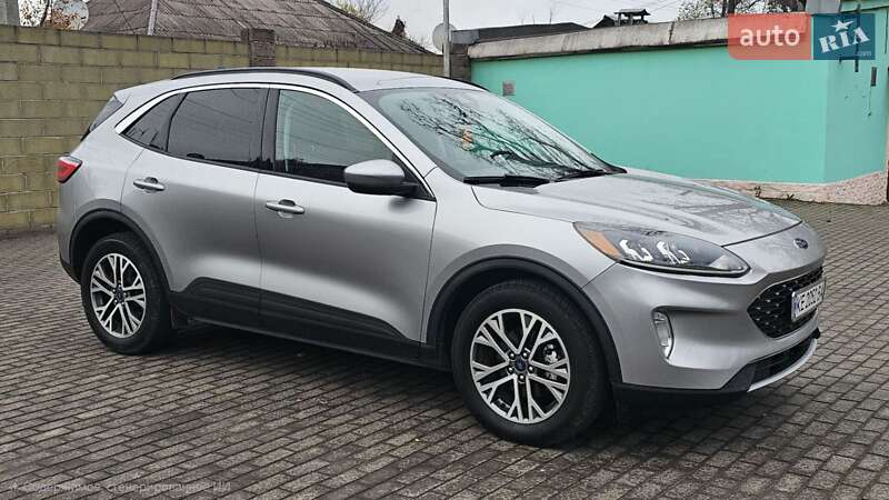 Внедорожник / Кроссовер Ford Escape 2021 в Каменском