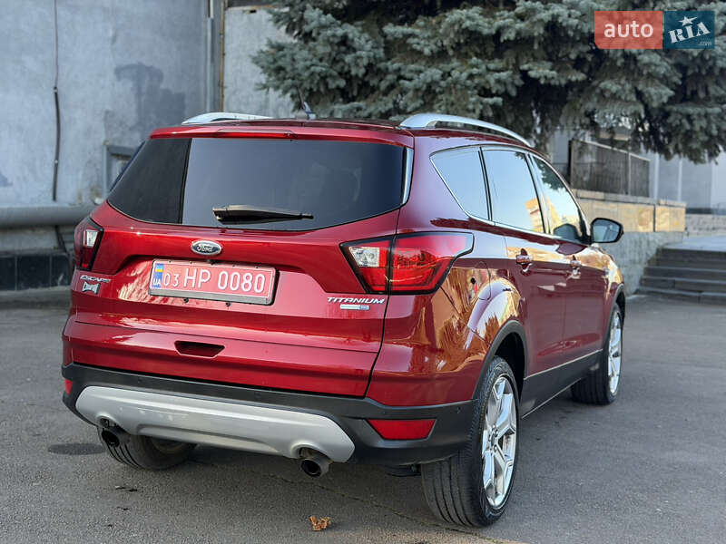 Внедорожник / Кроссовер Ford Escape 2019 в Ровно