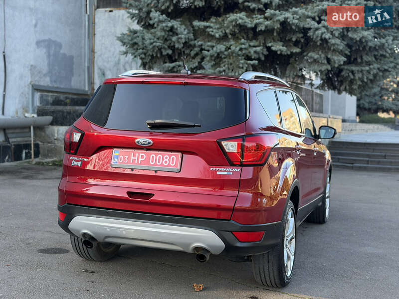Внедорожник / Кроссовер Ford Escape 2019 в Ровно