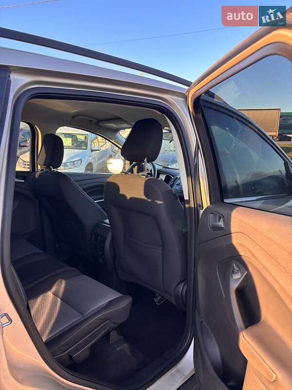 Позашляховик / Кросовер Ford Escape 2018 в Львові