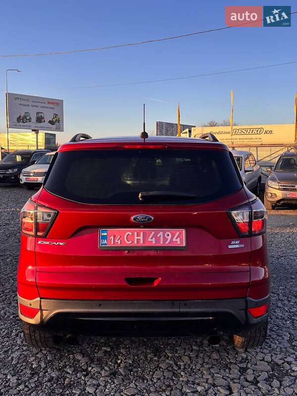 Позашляховик / Кросовер Ford Escape 2017 в Львові