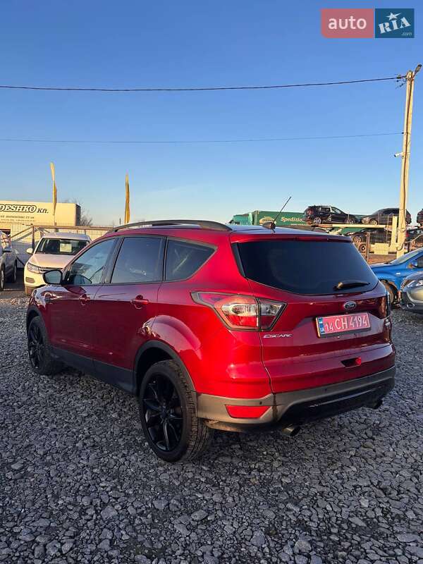Позашляховик / Кросовер Ford Escape 2017 в Львові