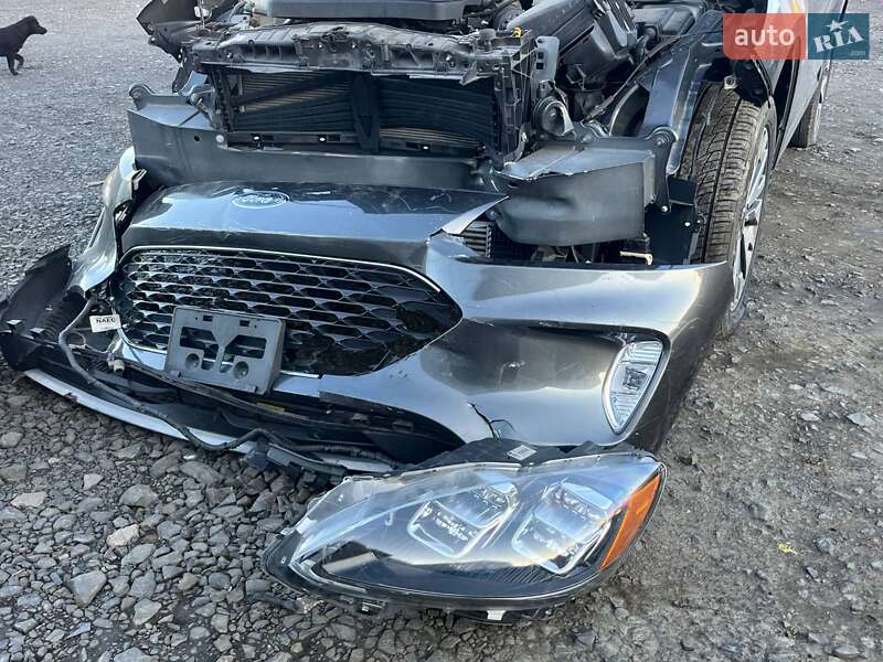 Позашляховик / Кросовер Ford Escape 2020 в Луцьку